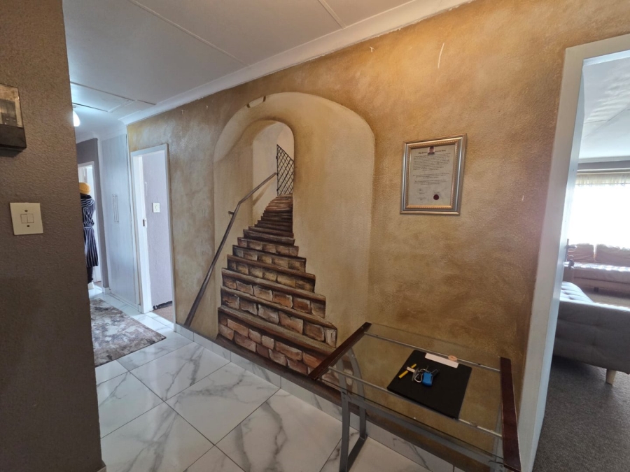 4 Bedroom Property for Sale in Kosmos Park Mpumalanga