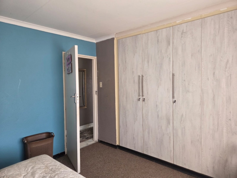 4 Bedroom Property for Sale in Kosmos Park Mpumalanga