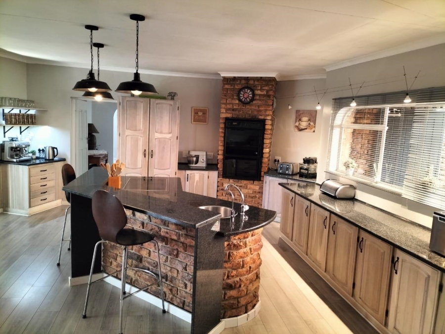4 Bedroom Property for Sale in Suidheuwel Mpumalanga