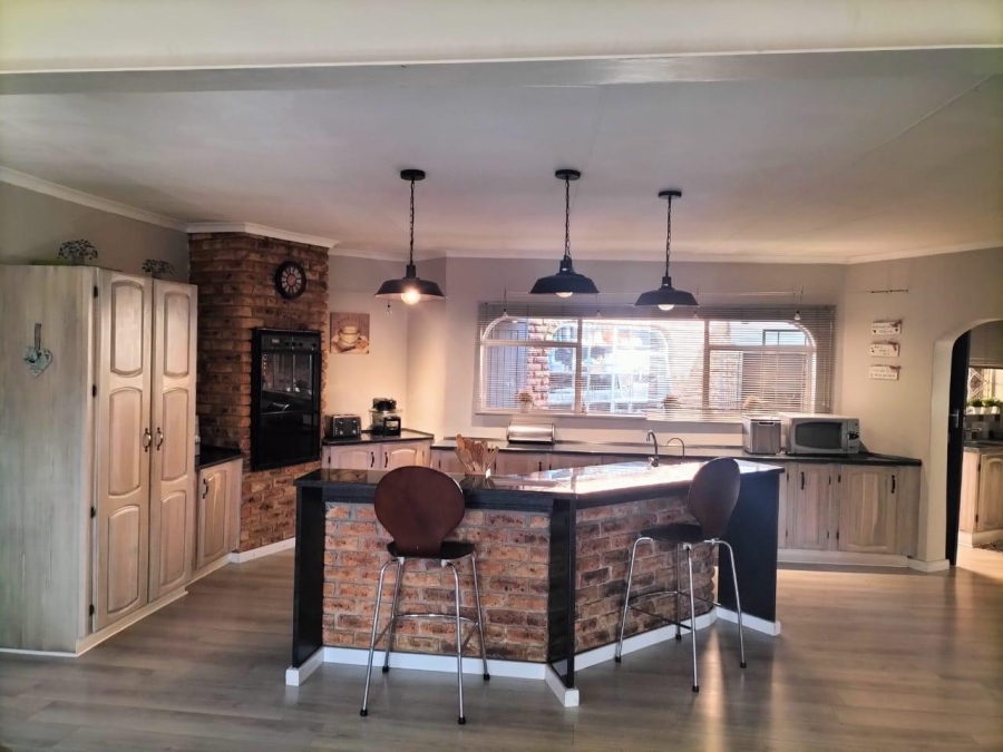 4 Bedroom Property for Sale in Suidheuwel Mpumalanga