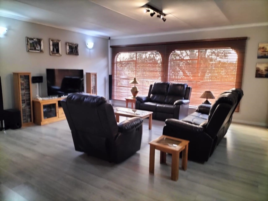4 Bedroom Property for Sale in Suidheuwel Mpumalanga