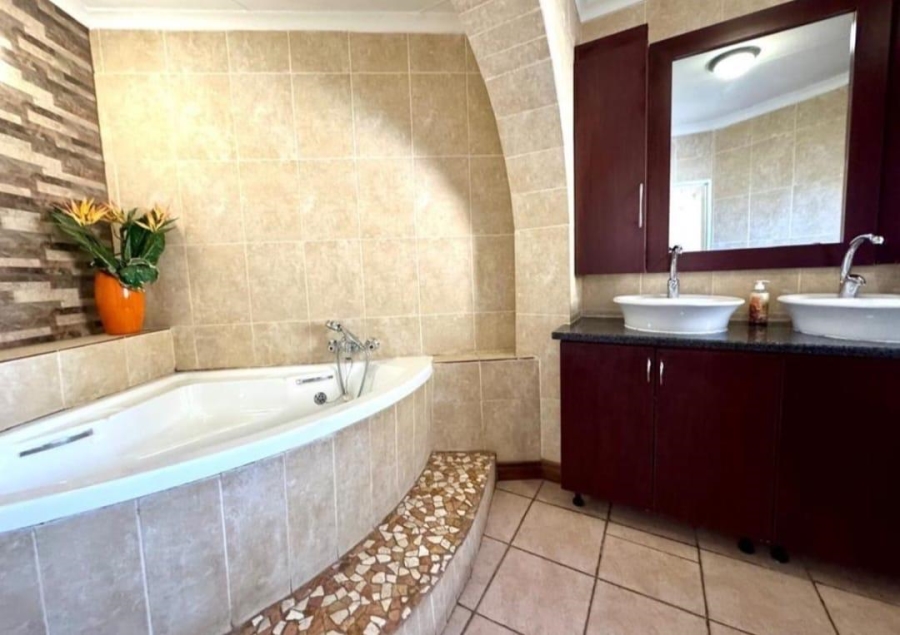 4 Bedroom Property for Sale in Suidheuwel Mpumalanga