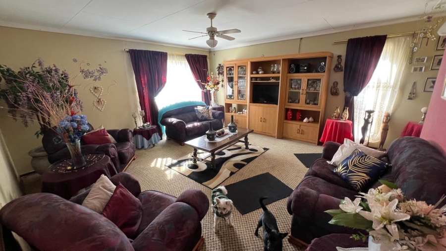 4 Bedroom Property for Sale in Kruinpark Mpumalanga
