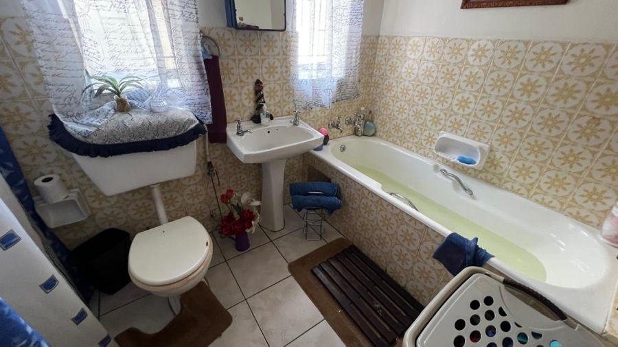 4 Bedroom Property for Sale in Kruinpark Mpumalanga