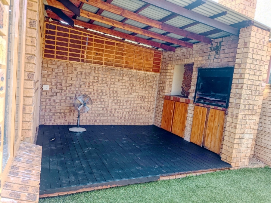 2 Bedroom Property for Sale in White River Ext 16 Mpumalanga