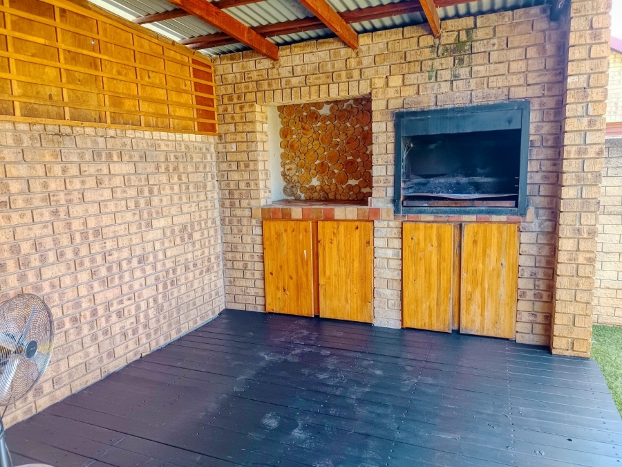 2 Bedroom Property for Sale in White River Ext 16 Mpumalanga