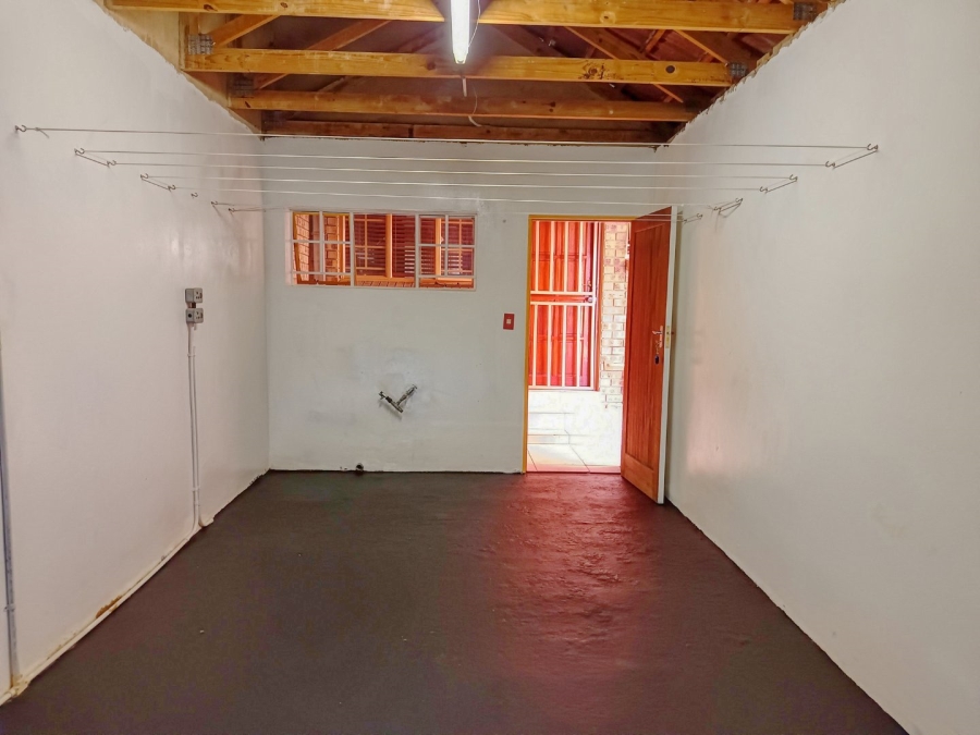 2 Bedroom Property for Sale in White River Ext 16 Mpumalanga