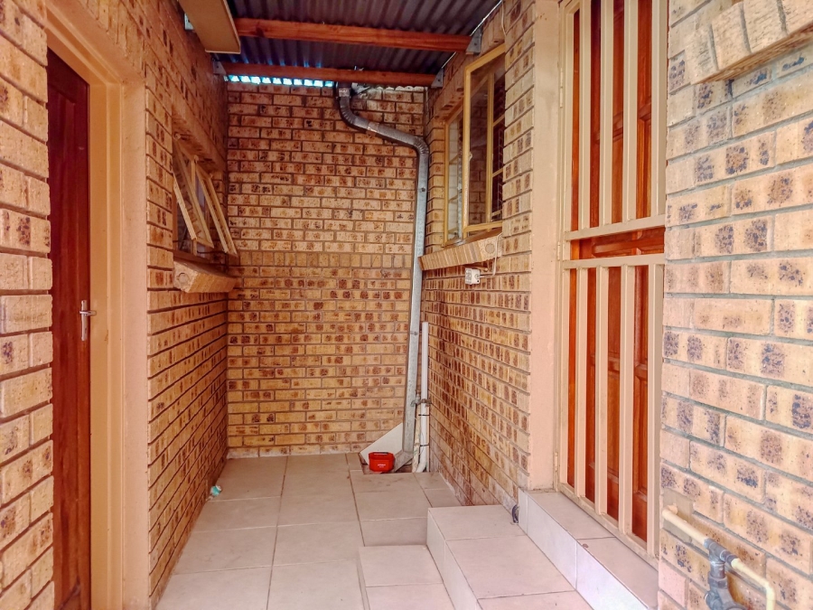 2 Bedroom Property for Sale in White River Ext 16 Mpumalanga