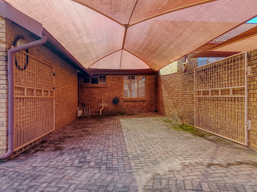 2 Bedroom Property for Sale in White River Ext 16 Mpumalanga