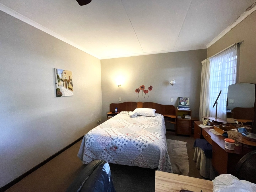 2 Bedroom Property for Sale in West Acres Ext 15 Mpumalanga