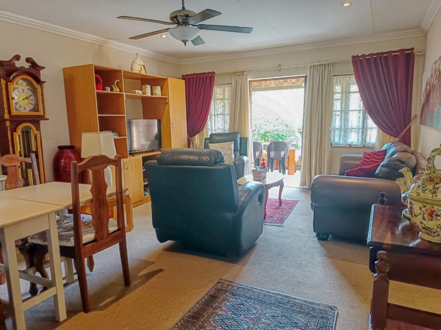 To Let 2 Bedroom Property for Rent in White River Ext 18 Mpumalanga