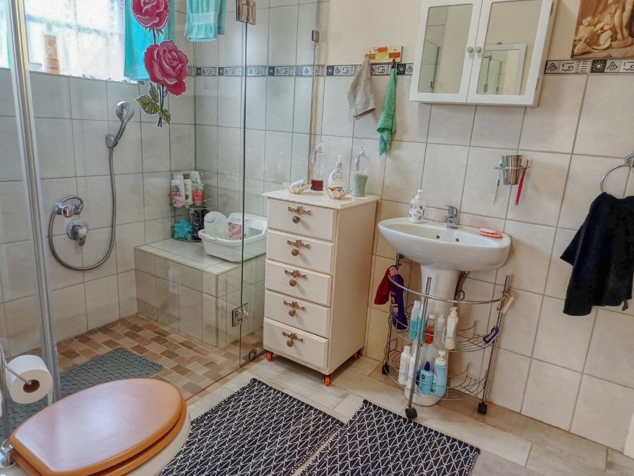 To Let 2 Bedroom Property for Rent in White River Ext 18 Mpumalanga