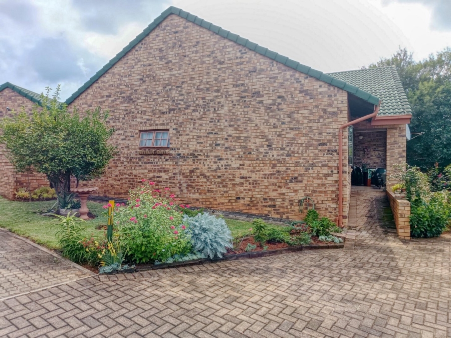 To Let 2 Bedroom Property for Rent in White River Ext 18 Mpumalanga