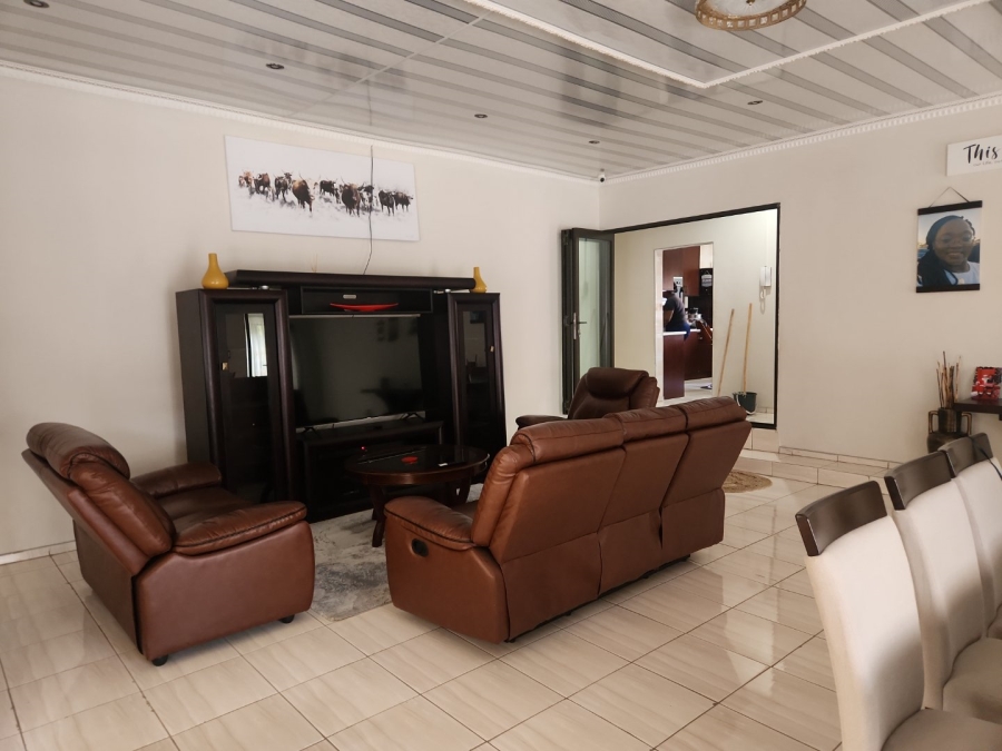 To Let 4 Bedroom Property for Rent in Standerton Mpumalanga
