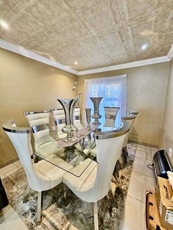 5 Bedroom Property for Sale in Reyno Ridge Mpumalanga