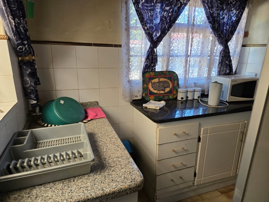To Let commercial Property for Rent in White River Estates Mpumalanga