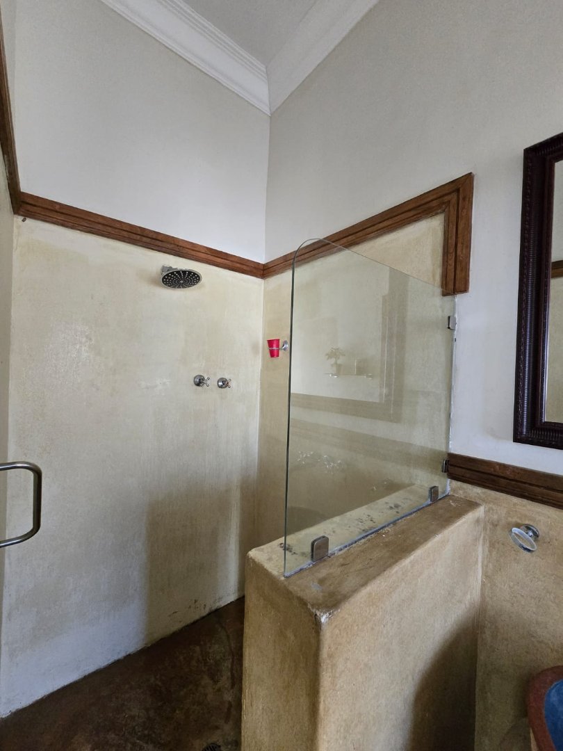 To Let commercial Property for Rent in White River Estates Mpumalanga