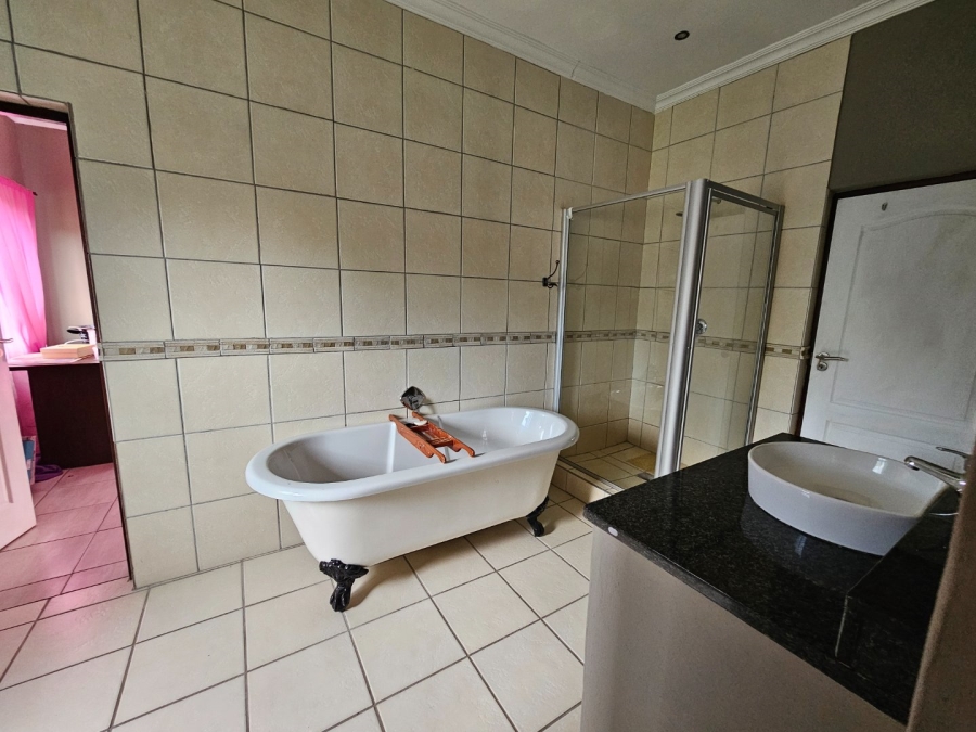  Bedroom Property for Sale in West Acres Ext 20 Mpumalanga
