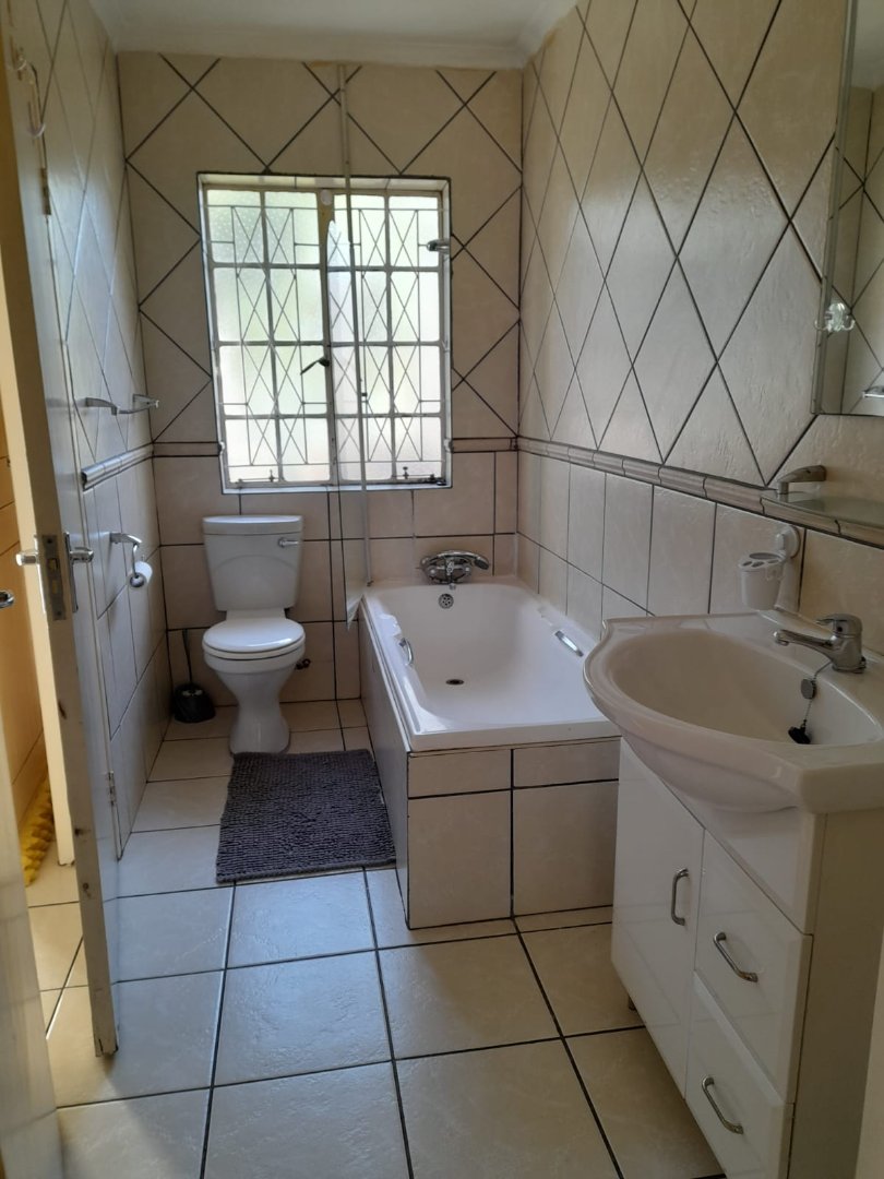 1 Bedroom Property for Sale in White River Ext 16 Mpumalanga