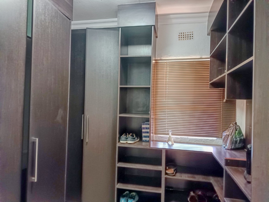6 Bedroom Property for Sale in White River Ext 18 Mpumalanga