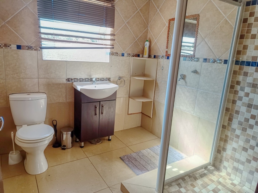 6 Bedroom Property for Sale in White River Ext 18 Mpumalanga