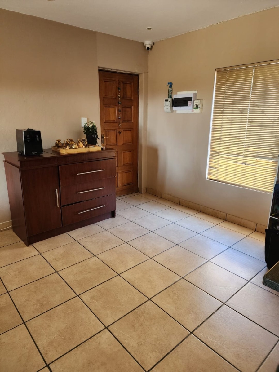 2 Bedroom Property for Sale in Reyno Ridge Mpumalanga