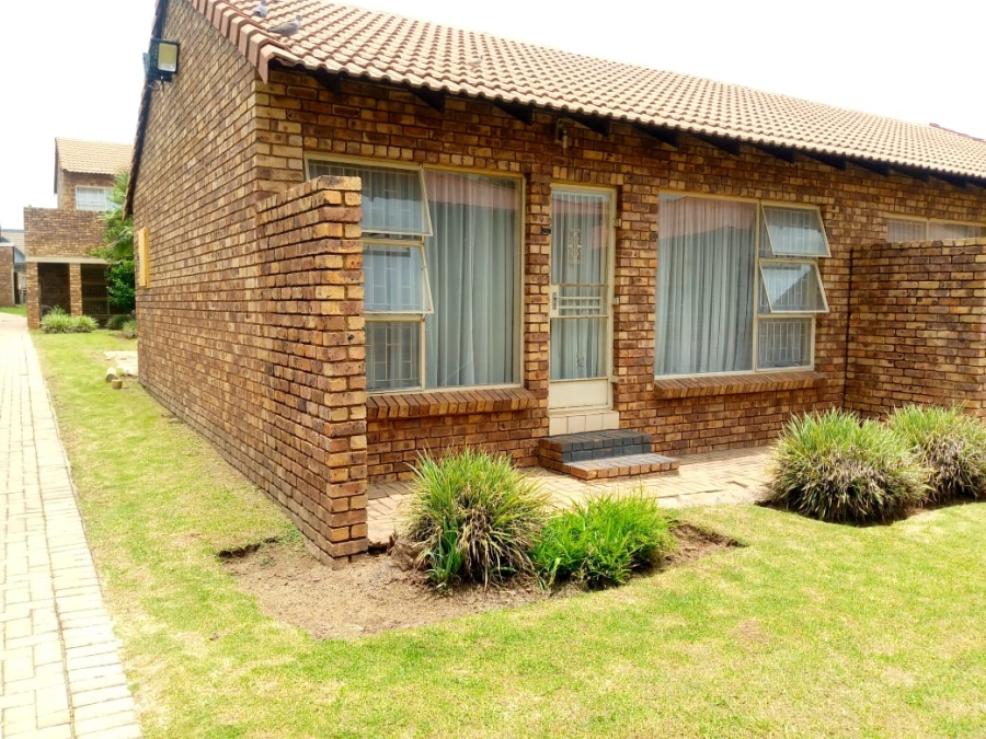 To Let  Bedroom Property for Rent in Middelburg Central Mpumalanga