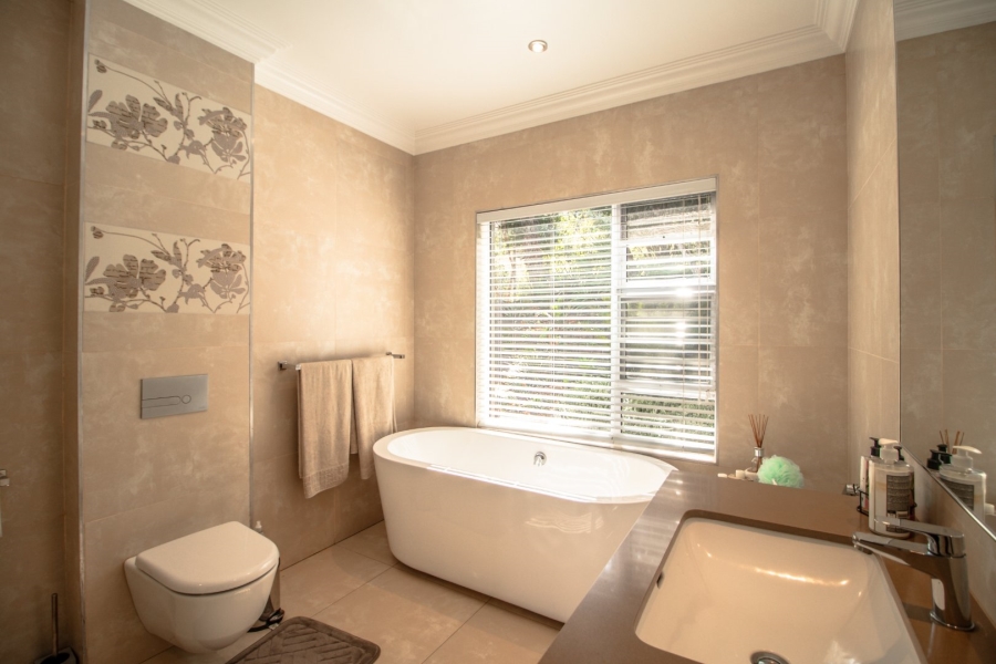 5 Bedroom Property for Sale in Wild Fig Country Estate Mpumalanga