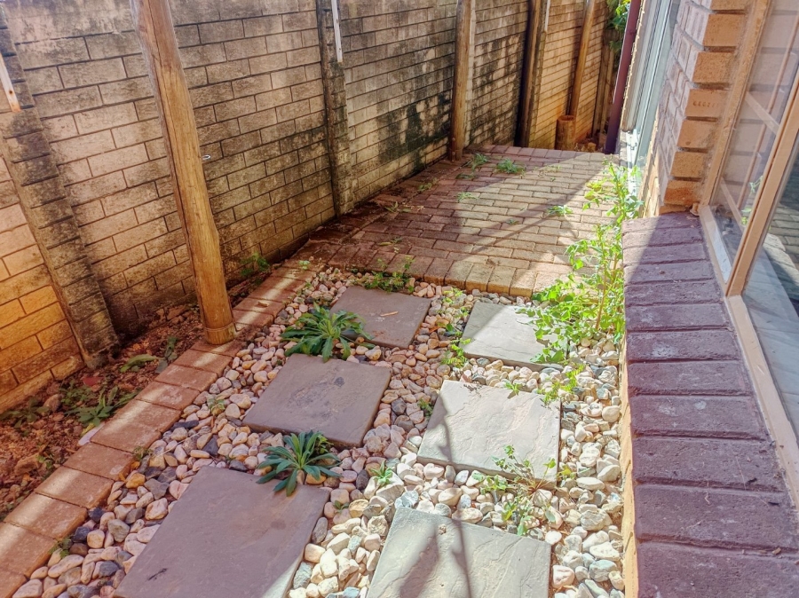 To Let 3 Bedroom Property for Rent in White River Ext 3 Mpumalanga