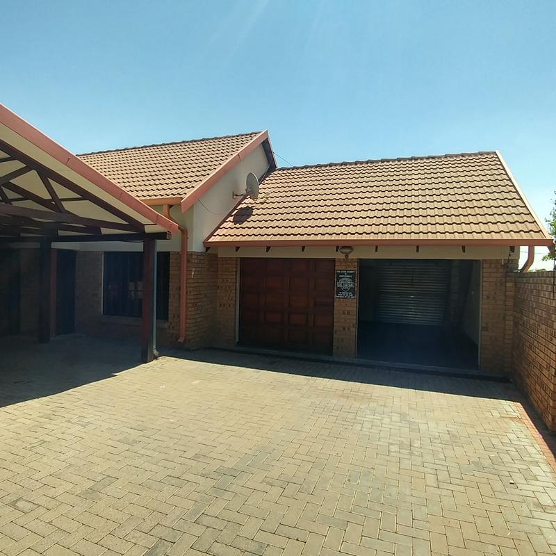 3 Bedroom Property for Sale in Die Heuwel Mpumalanga