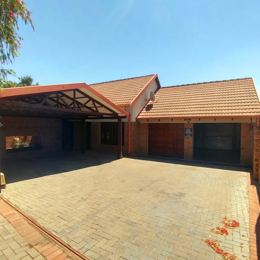 3 Bedroom Property for Sale in Die Heuwel Mpumalanga