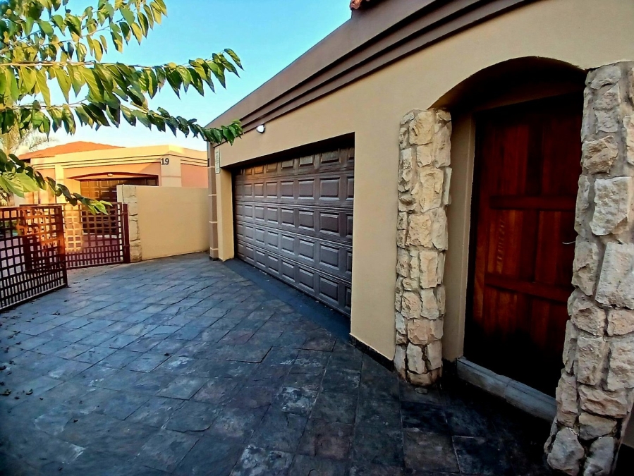 3 Bedroom Property for Sale in Reyno Ridge Mpumalanga