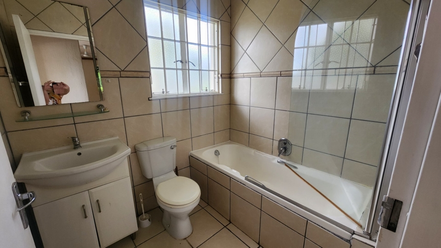 2 Bedroom Property for Sale in White River Ext 16 Mpumalanga