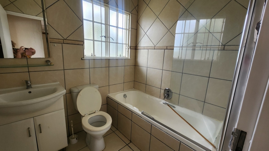 2 Bedroom Property for Sale in White River Ext 16 Mpumalanga