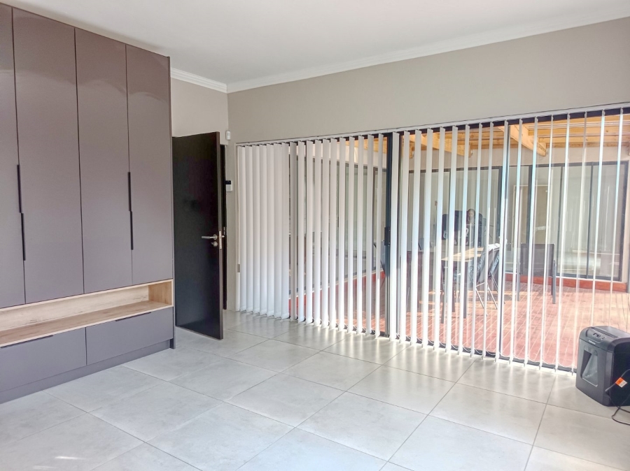 To Let 4 Bedroom Property for Rent in White River Ext 9 Mpumalanga