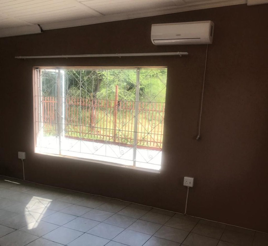6 Bedroom Property for Sale in Marble Hall Mpumalanga