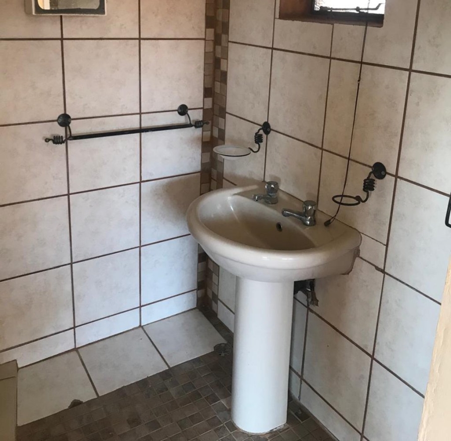6 Bedroom Property for Sale in Marble Hall Mpumalanga