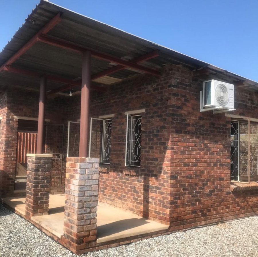 6 Bedroom Property for Sale in Marble Hall Mpumalanga