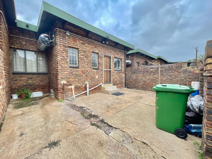 2 Bedroom Property for Sale in Middelburg Central Mpumalanga