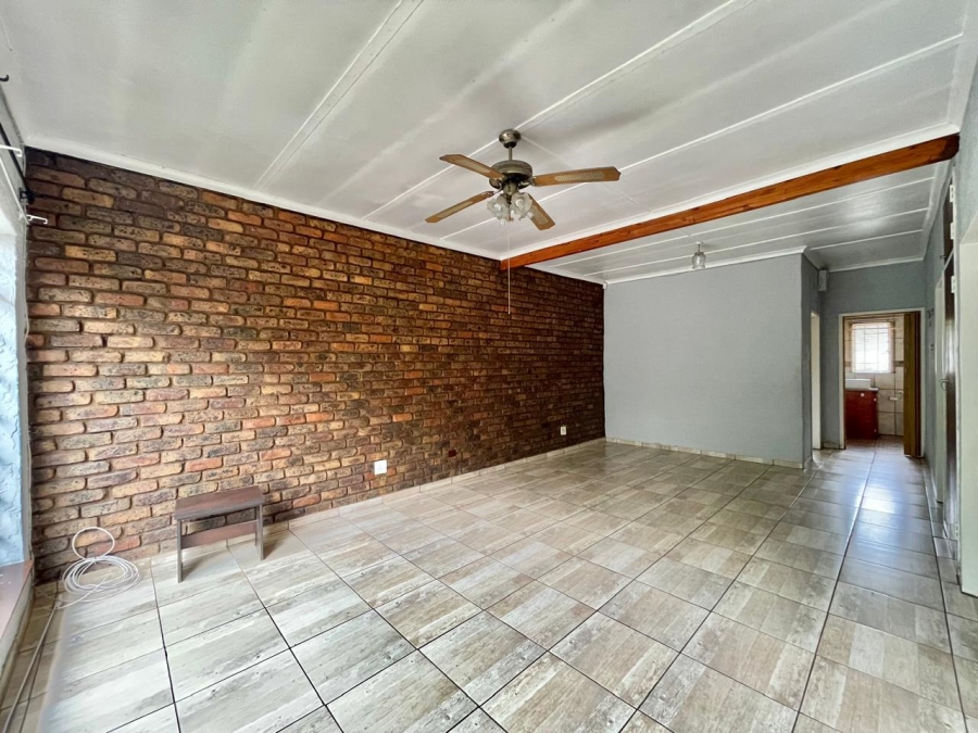 2 Bedroom Property for Sale in Middelburg Central Mpumalanga