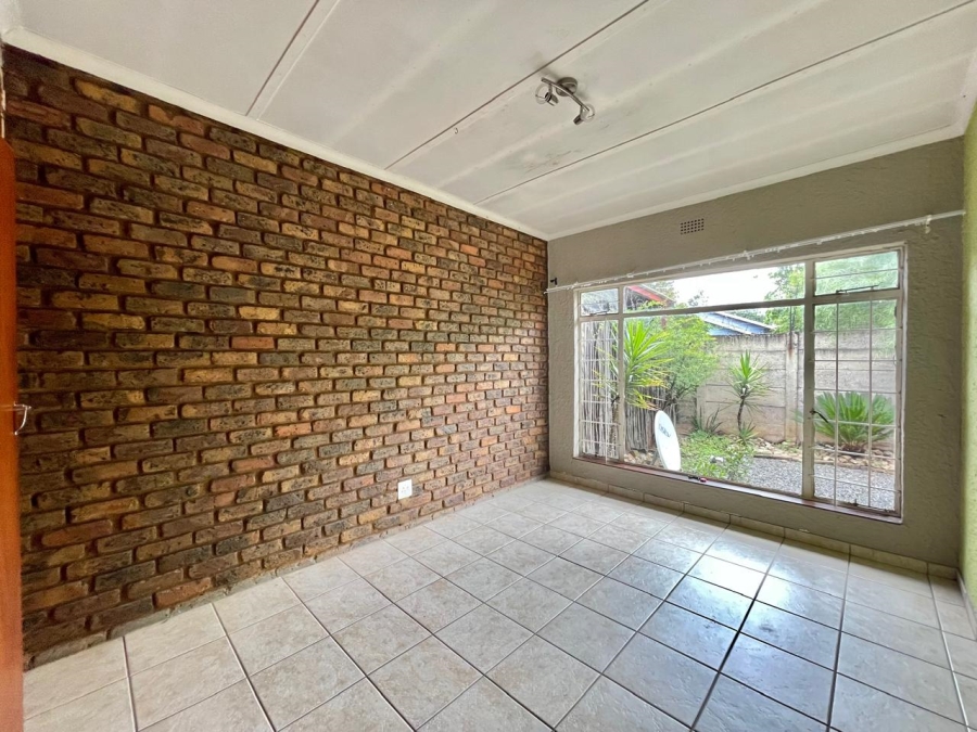 2 Bedroom Property for Sale in Middelburg Central Mpumalanga
