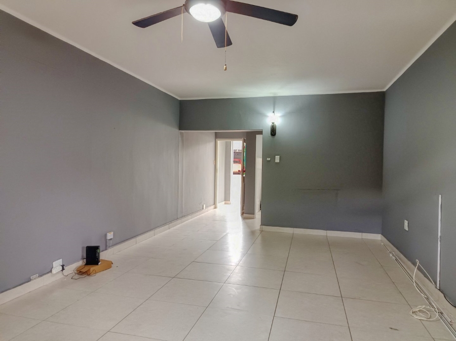 To Let 1 Bedroom Property for Rent in White River Mpumalanga
