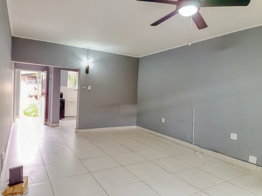 To Let 1 Bedroom Property for Rent in White River Mpumalanga