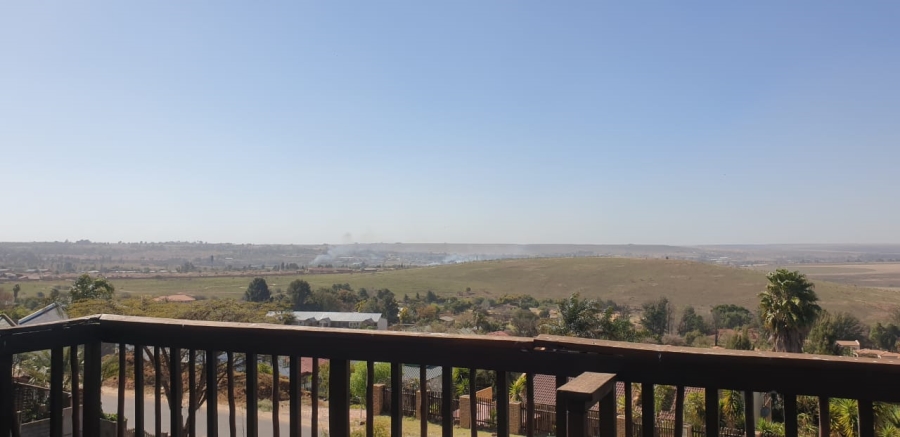 4 Bedroom Property for Sale in Hoeveld Park Mpumalanga