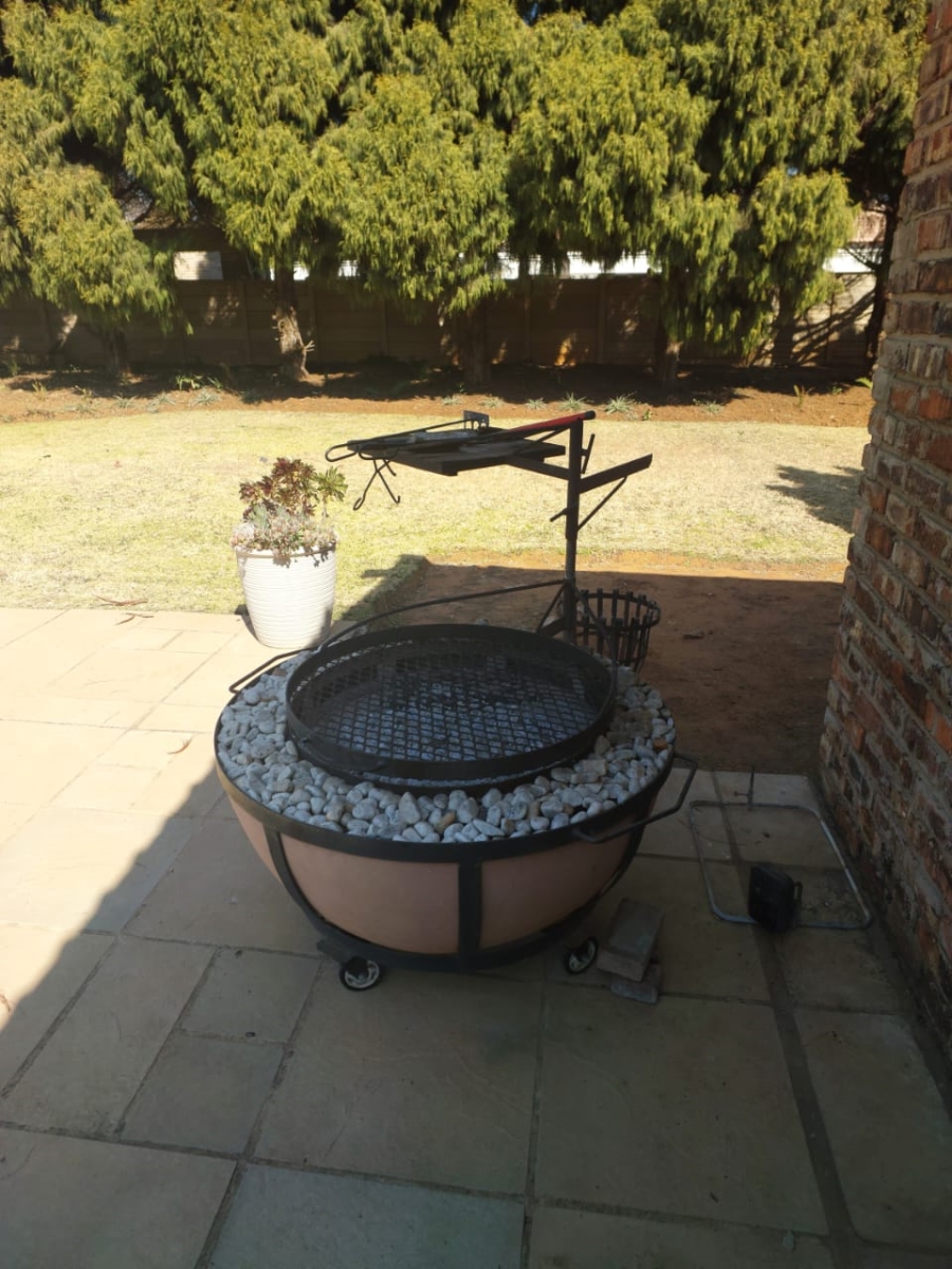 4 Bedroom Property for Sale in Lydenburg Mpumalanga