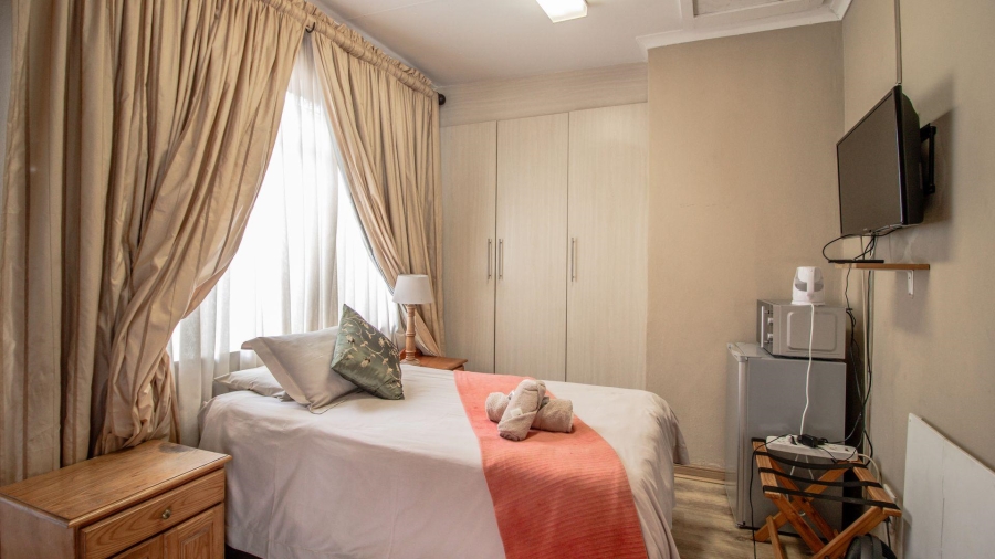 9 Bedroom Property for Sale in Secunda Mpumalanga