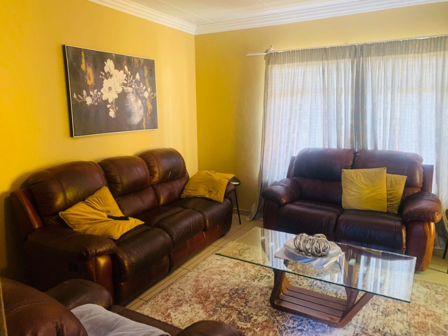  Bedroom Property for Sale in Sonheuwel Ext 1 Mpumalanga