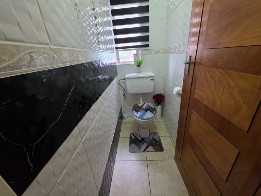 3 Bedroom Property for Sale in Cosmosrand Mpumalanga