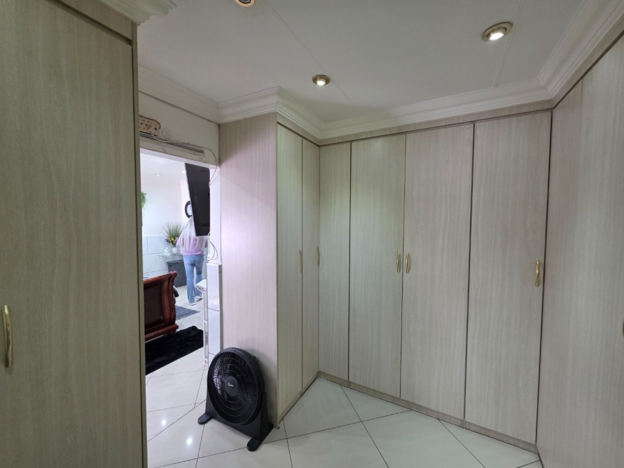 3 Bedroom Property for Sale in Cosmosrand Mpumalanga