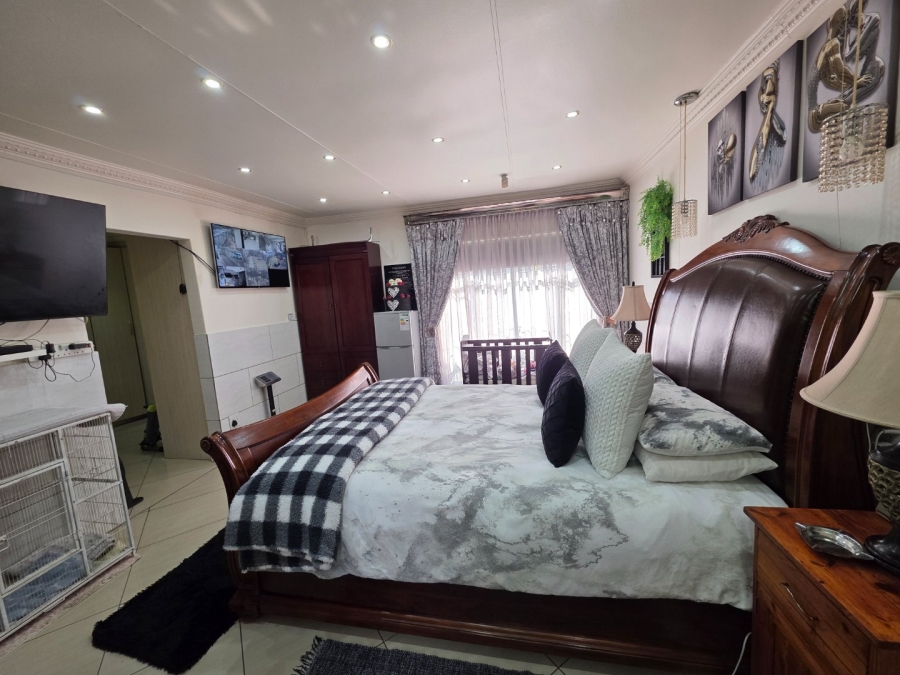 3 Bedroom Property for Sale in Cosmosrand Mpumalanga